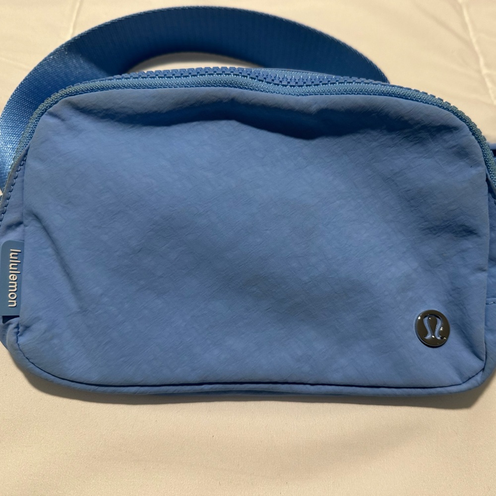 lululemon athletica Mini Bag in Blue